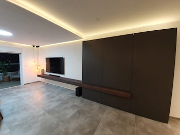 חיפויים ועבודות צבע