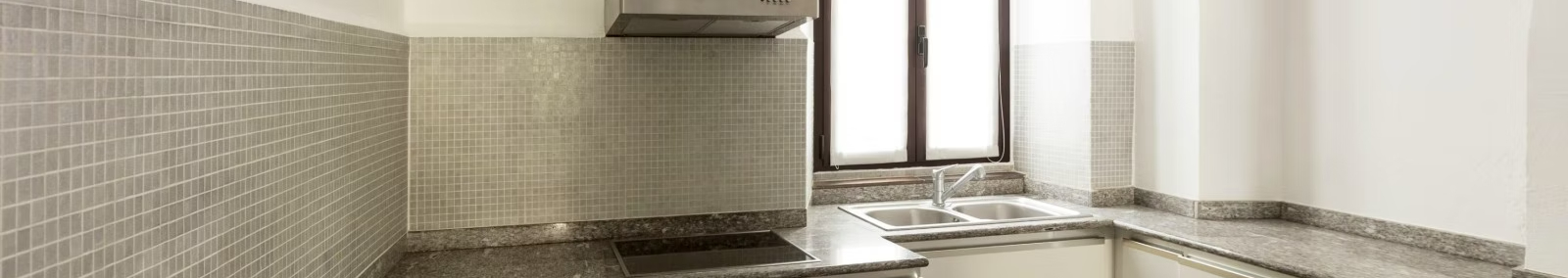 צילום מעבודה של יורי פילניק