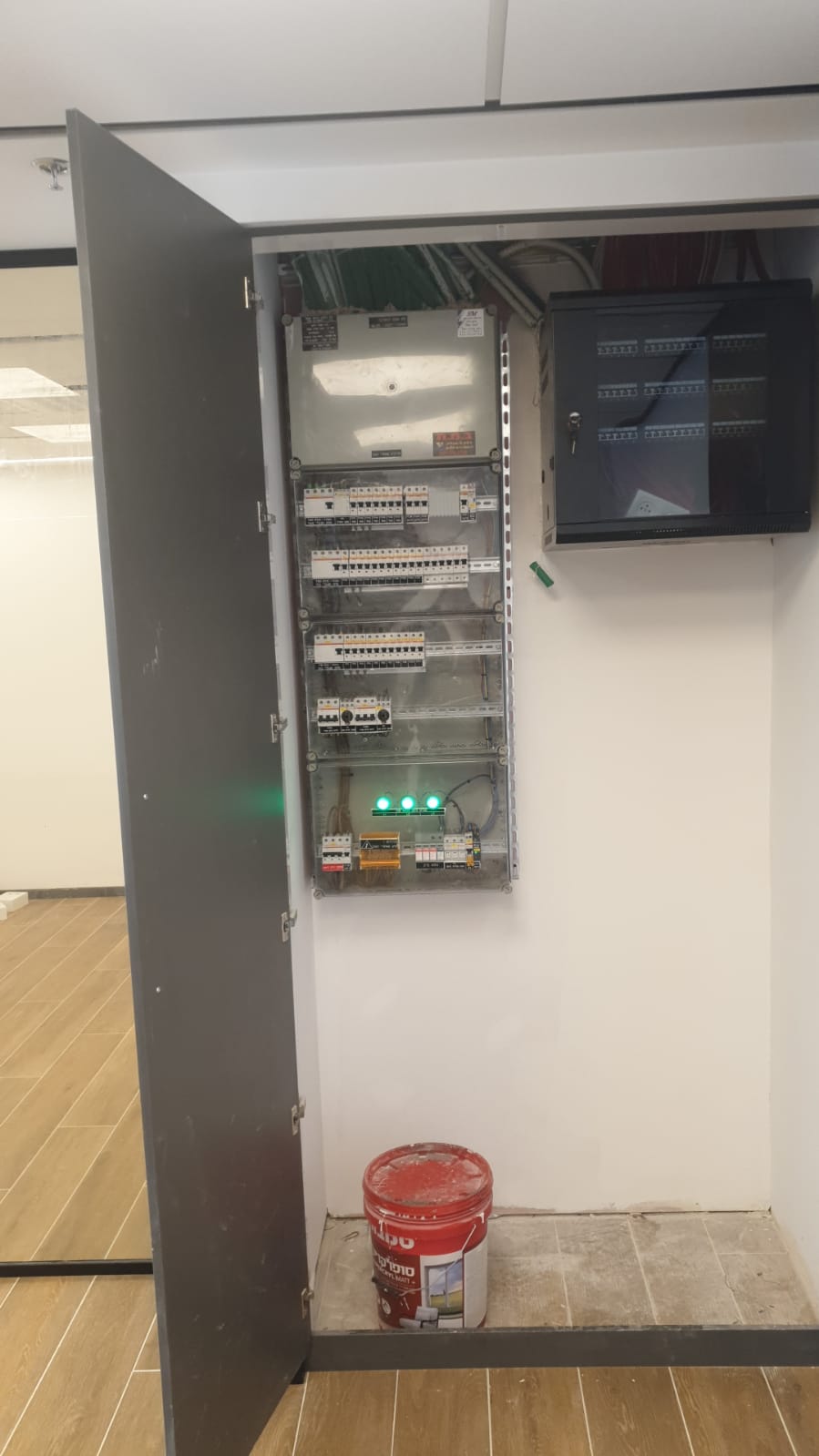 עבודות חשמל