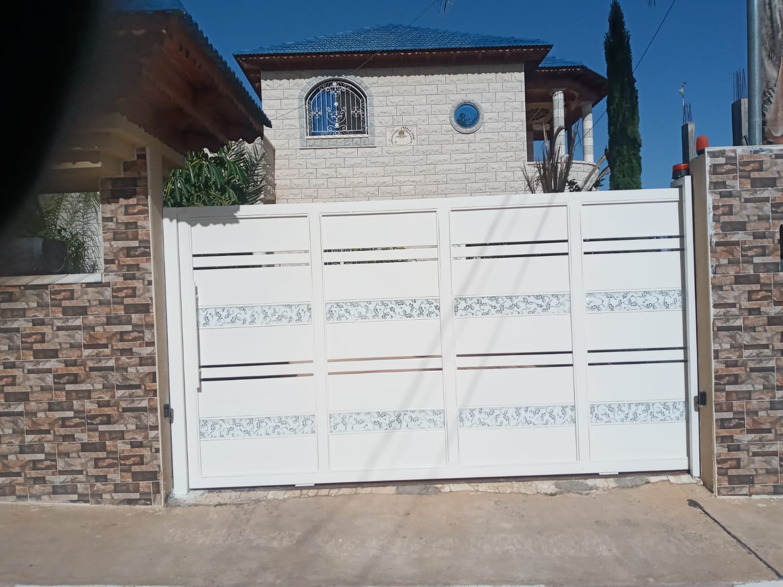 שערים חשמליים