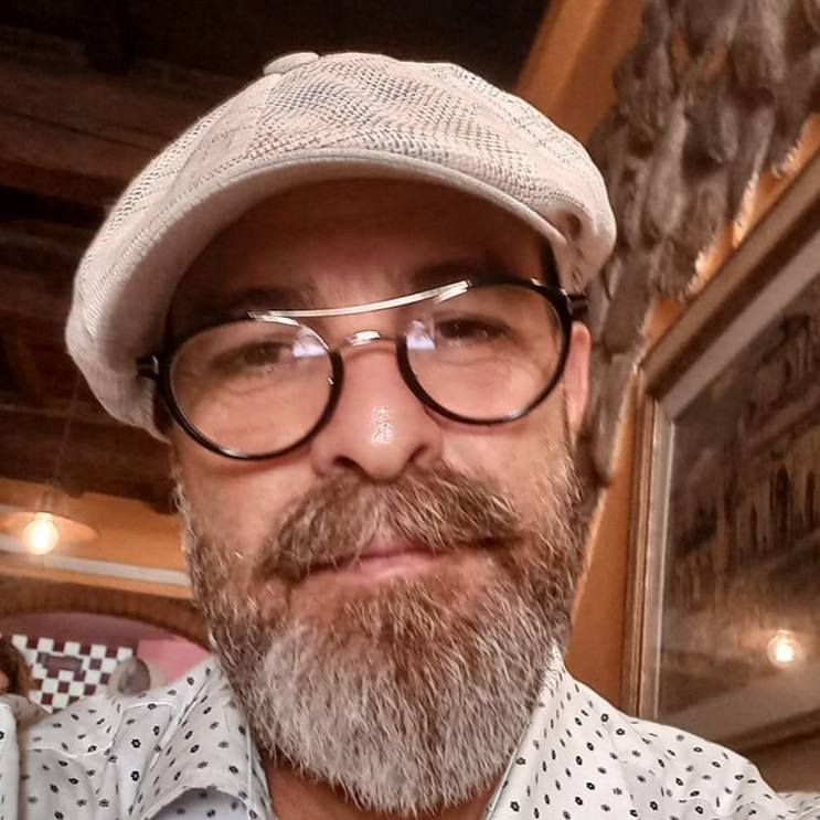 אמיר פתיה - נגר , תמונת פנים