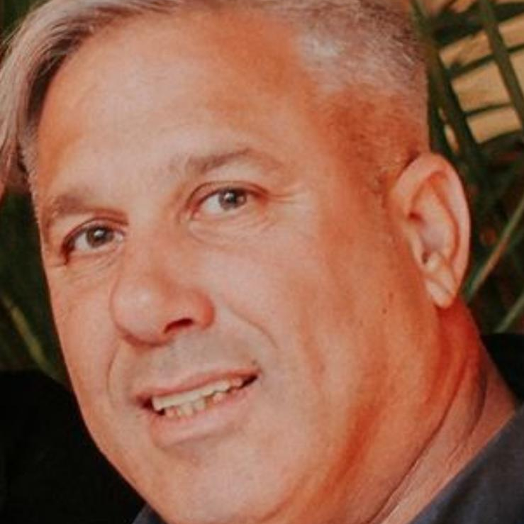 אבי בכור - מסגר , תמונת פנים