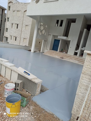 בטון  מוחלק