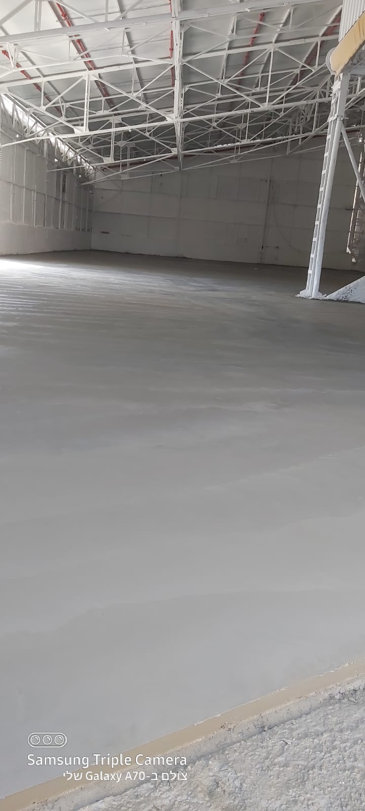 בטון  מוחלק