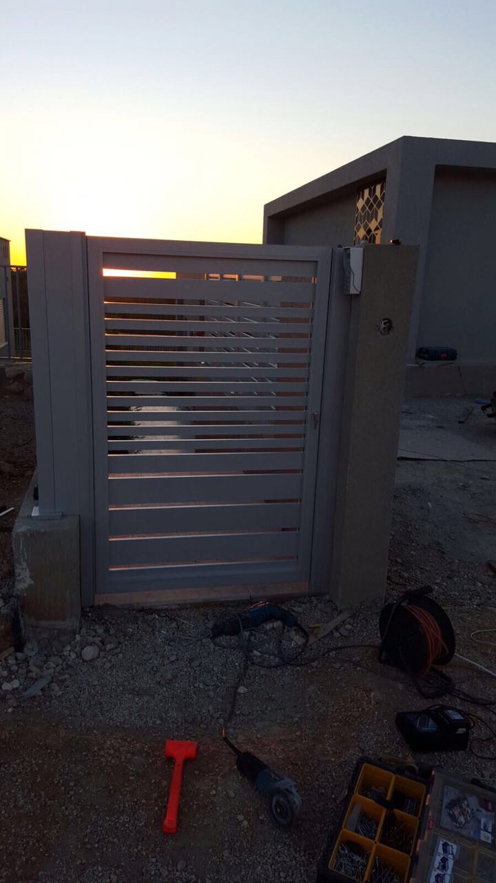 גדר אלומיניום