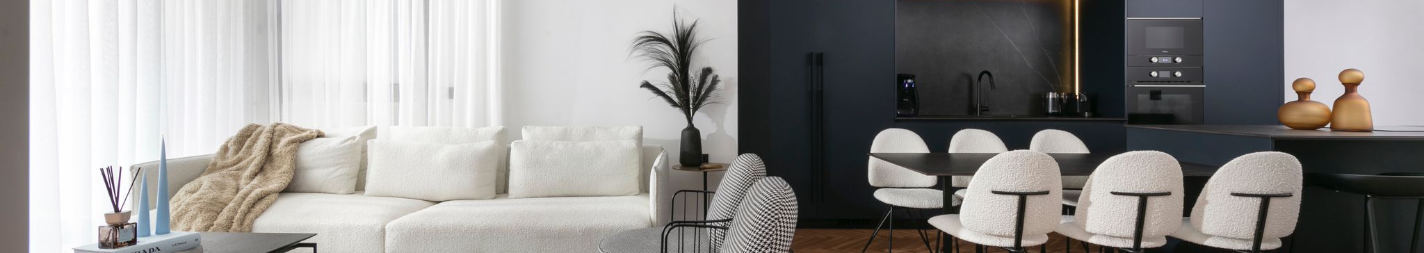 צילום מעבודה של חזי לוי