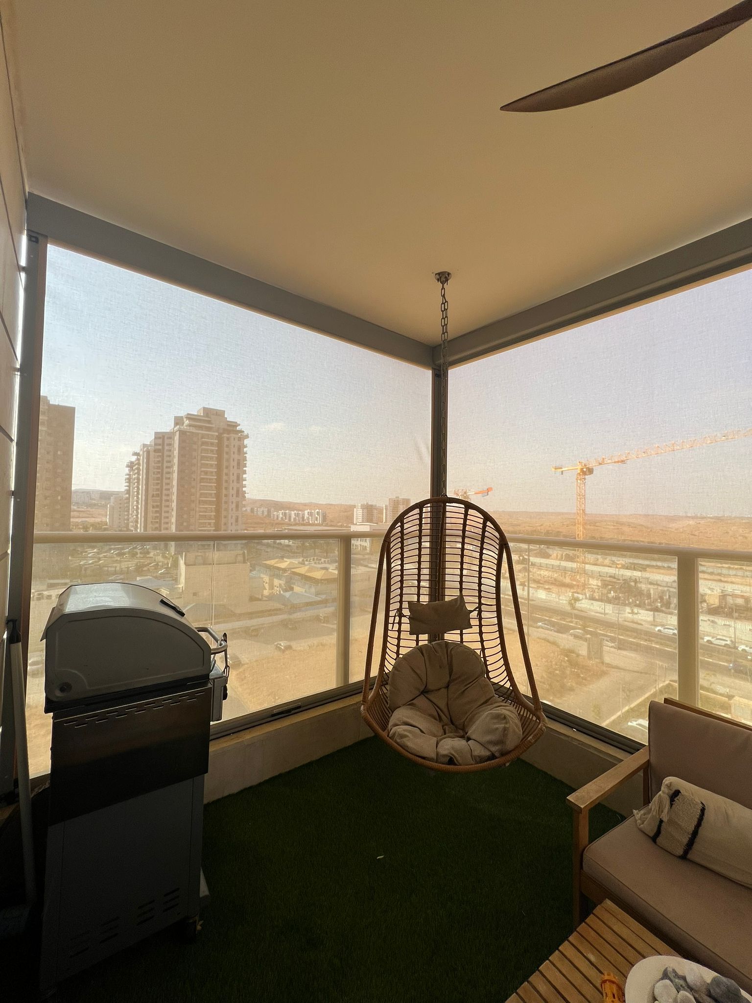 סגירת מרפסת