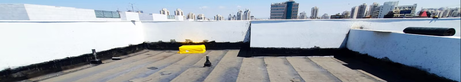 צילום מעבודה של ליגל בר