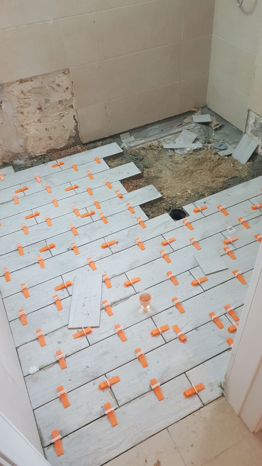 ריצוף וקרמיקה