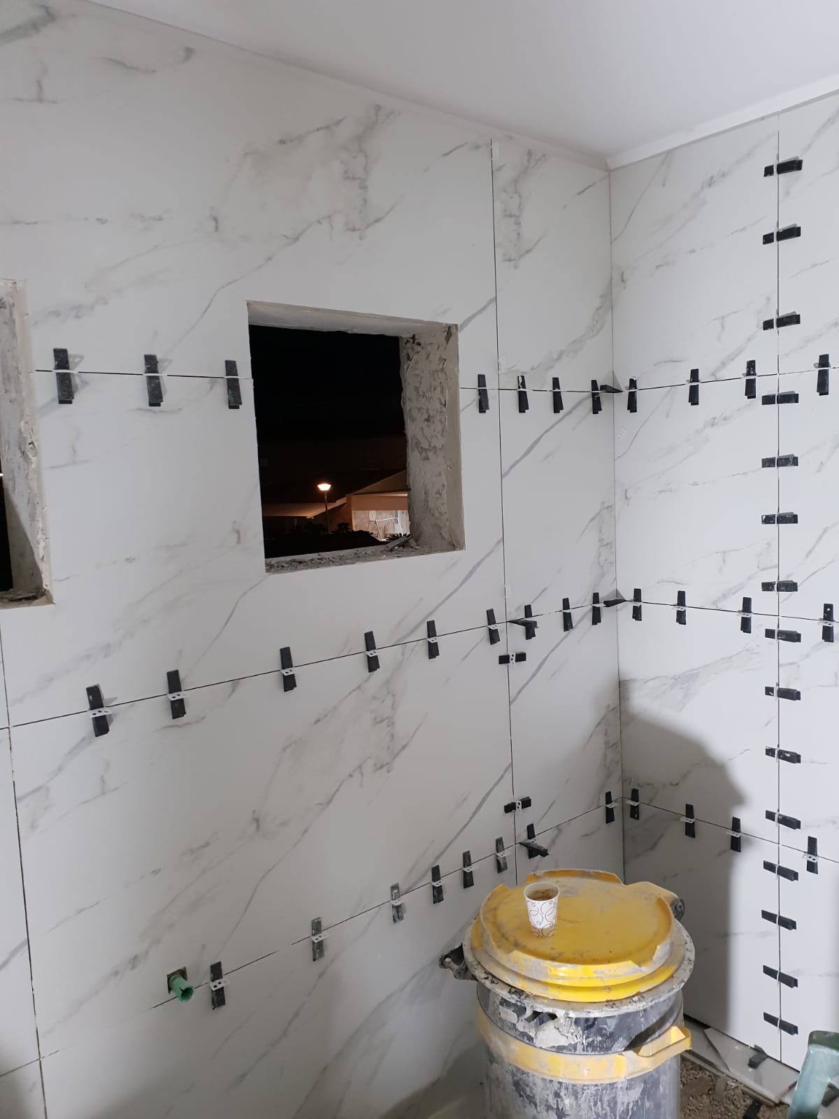 ריצוף וקרמיקה