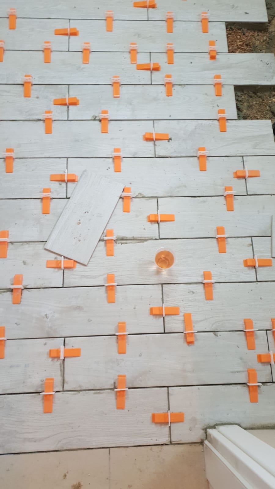 ריצוף וקרמיקה