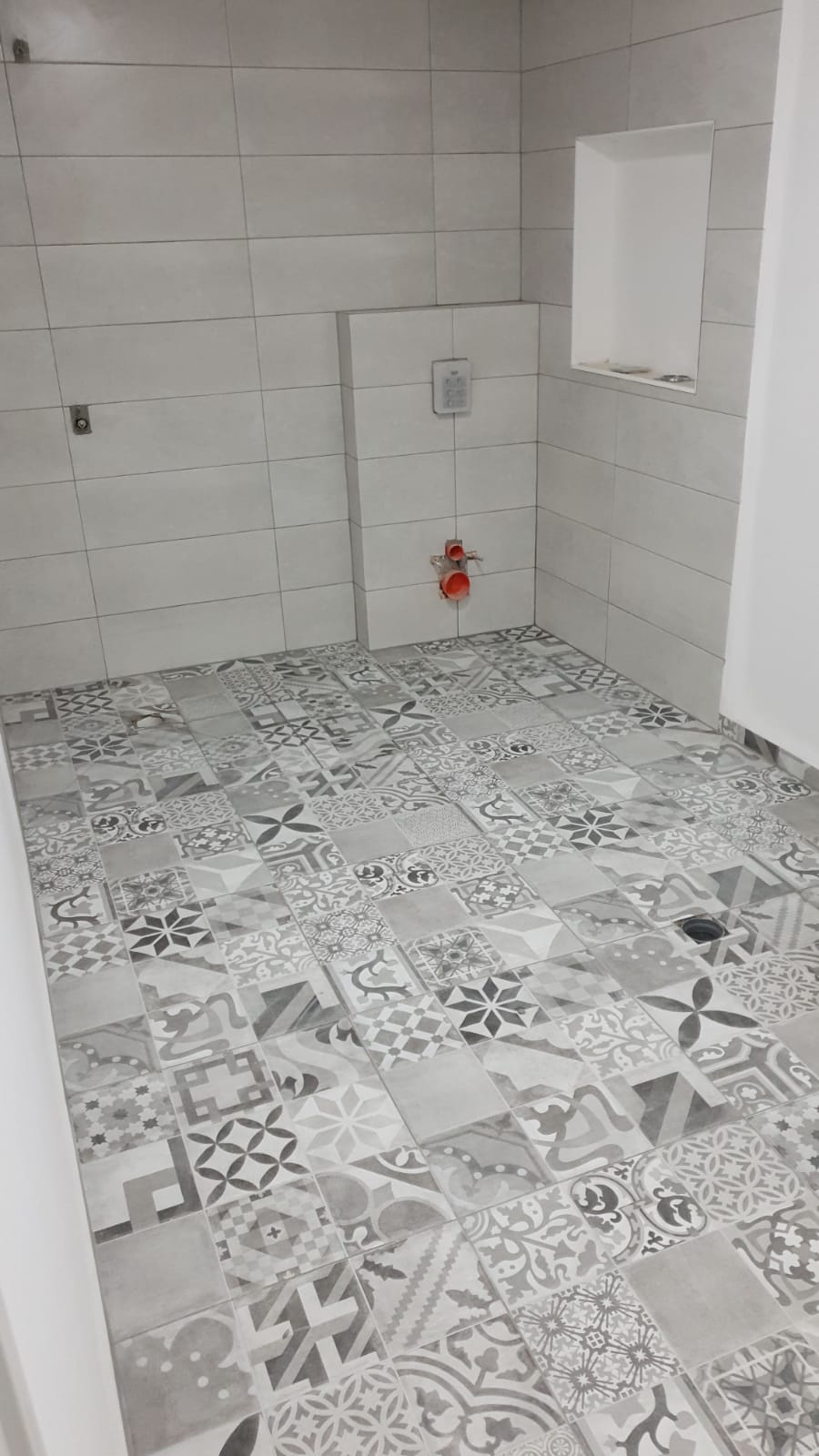 ריצוף וקרמיקה