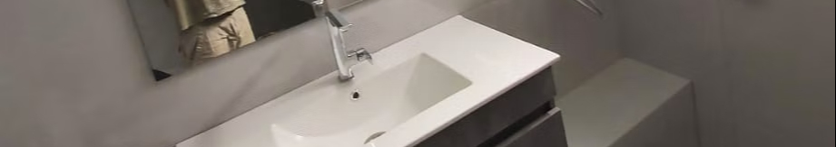 צילום מעבודה של אלכס קאפליטי