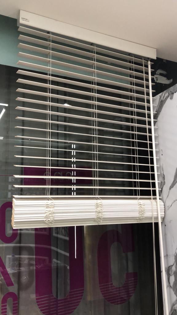 וילונות ופתרונות הצללה