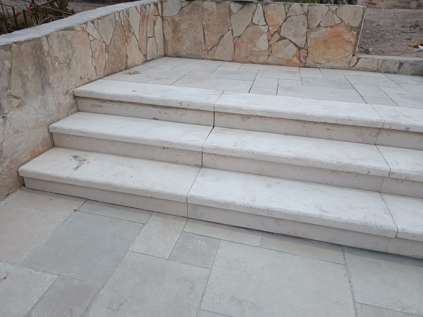 עבודות בטון+פיתוח