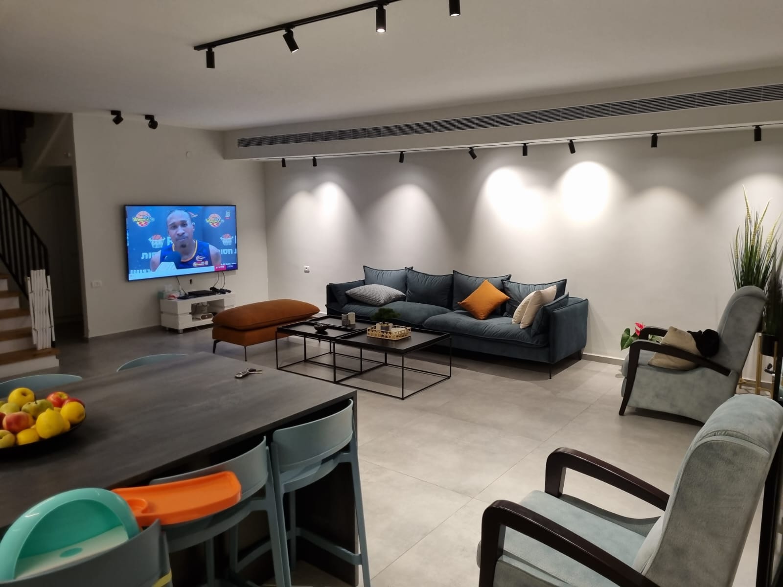 שיפוץ פנים וחוץ