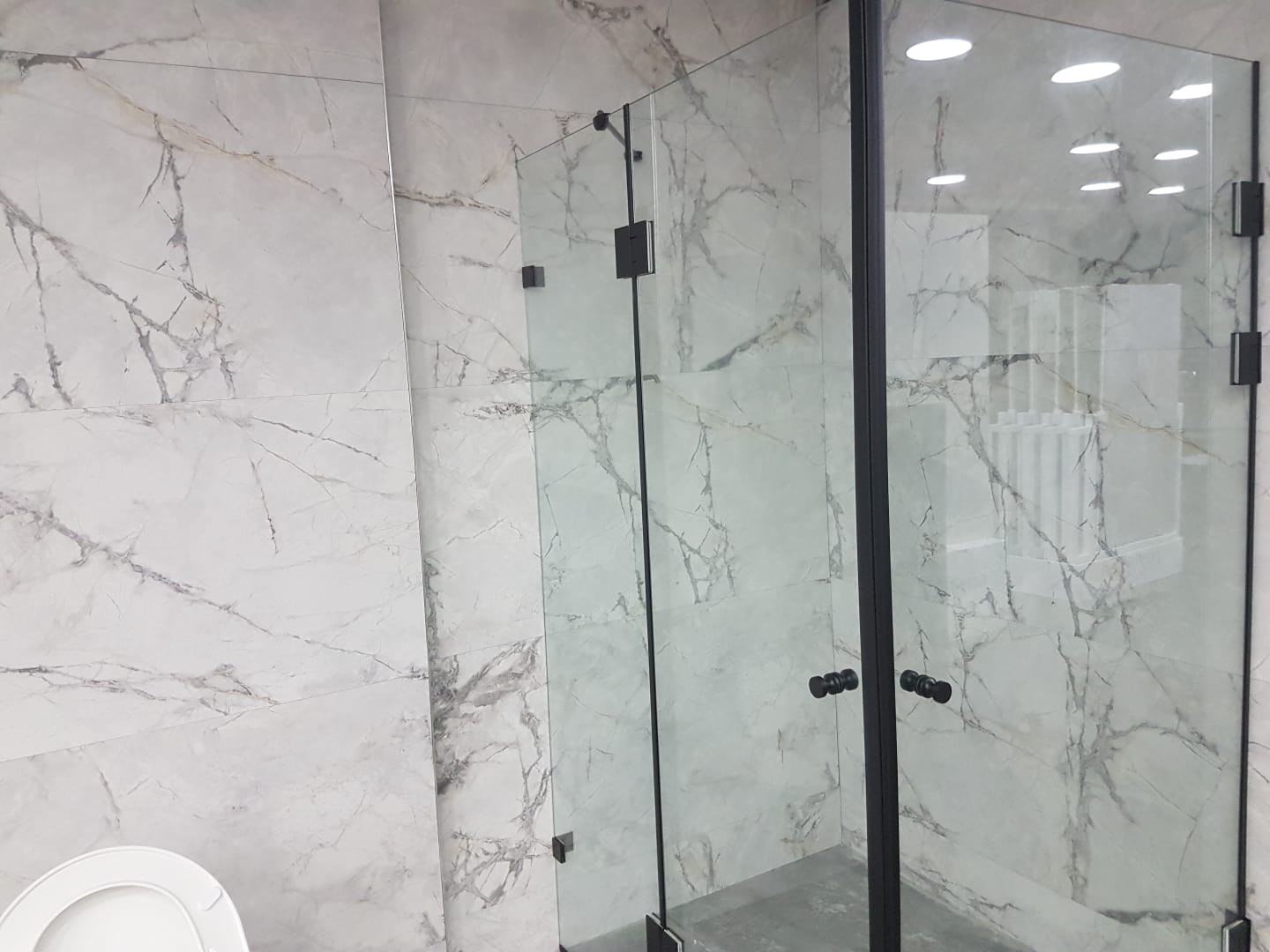 שיפוץ מקלחות ושירותים