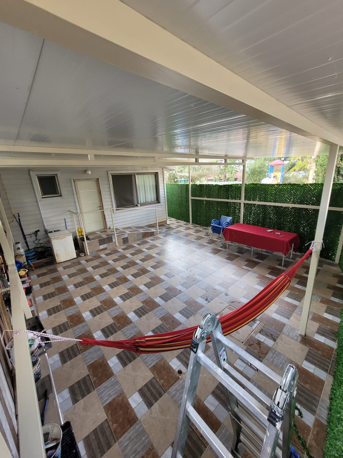 עבודת דק ופרגולה