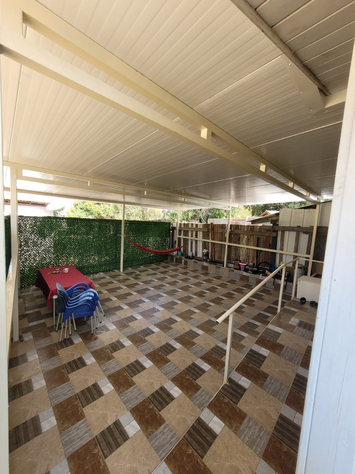 עבודת דק ופרגולה