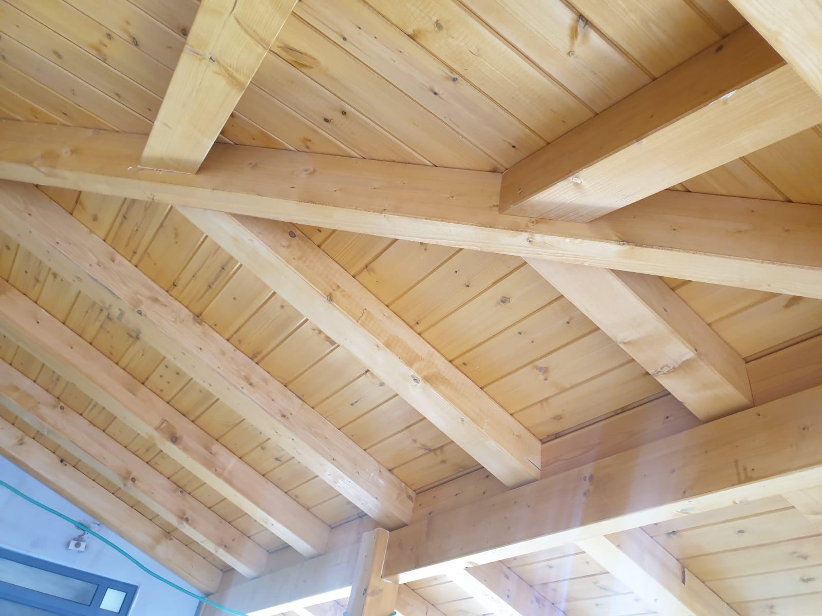 דקים ופרגולות