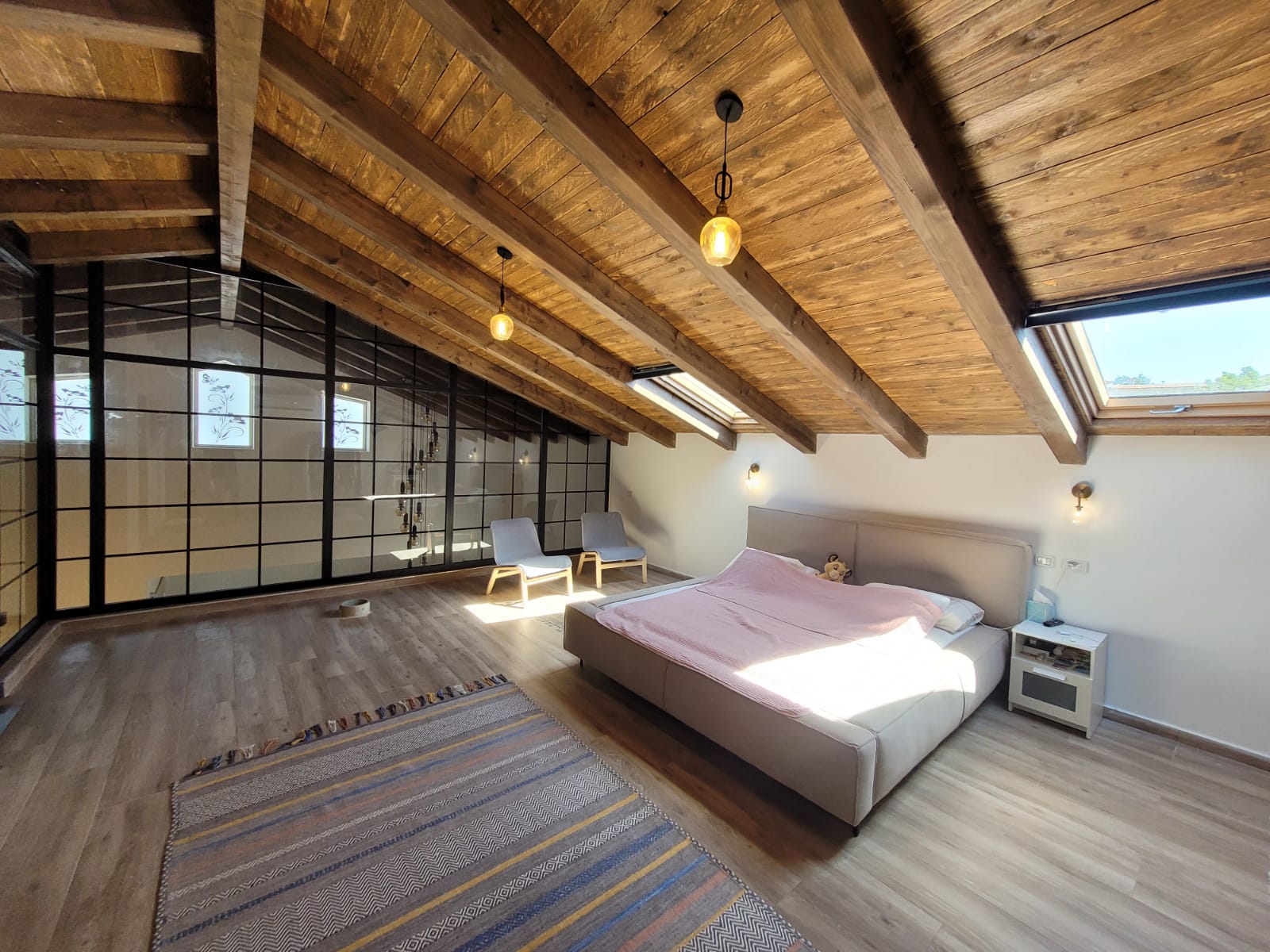 דקים ופרגולות