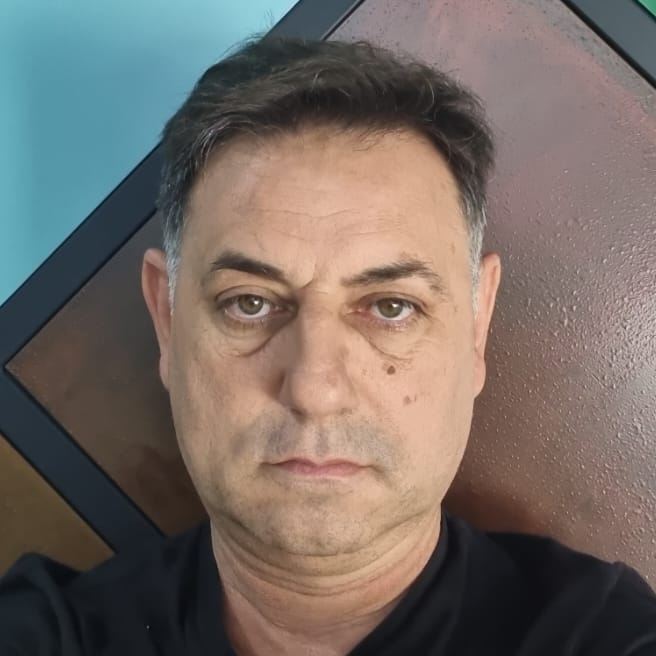 ליאור אוזנה