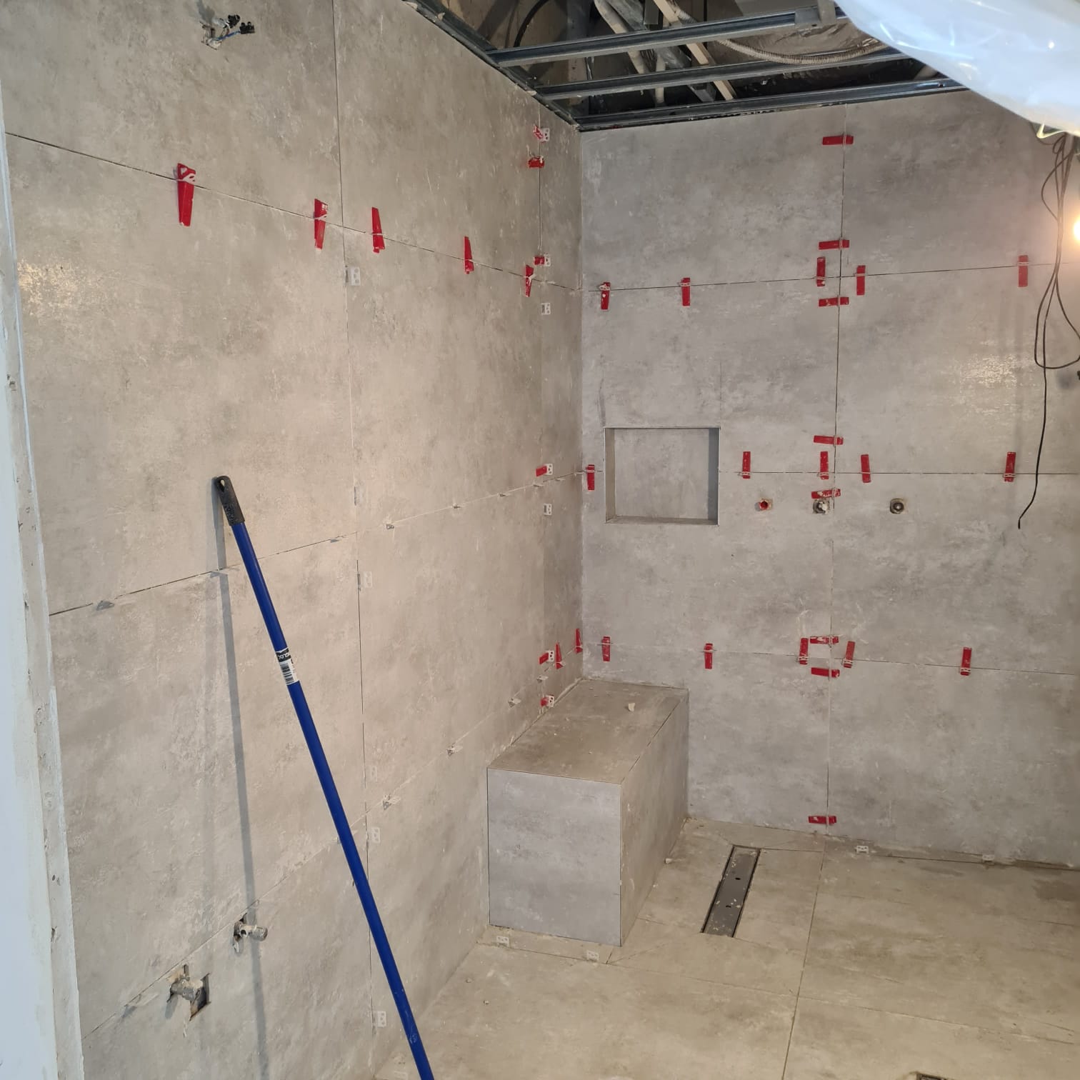 שיפוץ מקלחות ושירותים