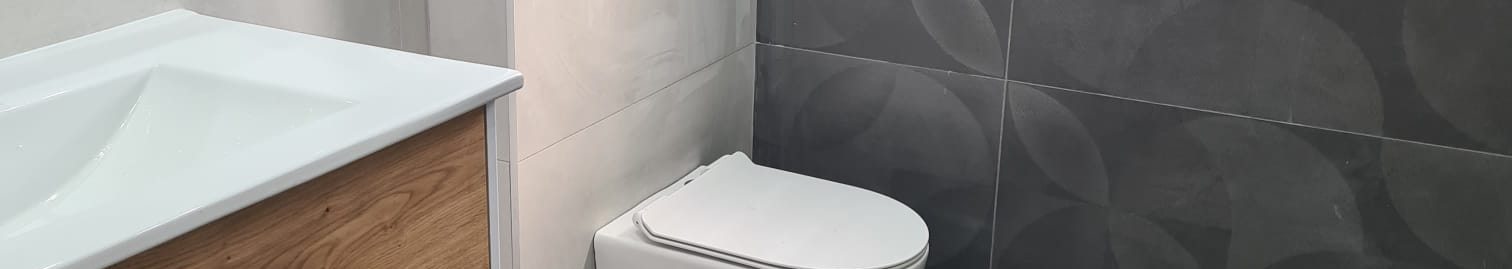 צילום מעבודה של באסל זלבאני