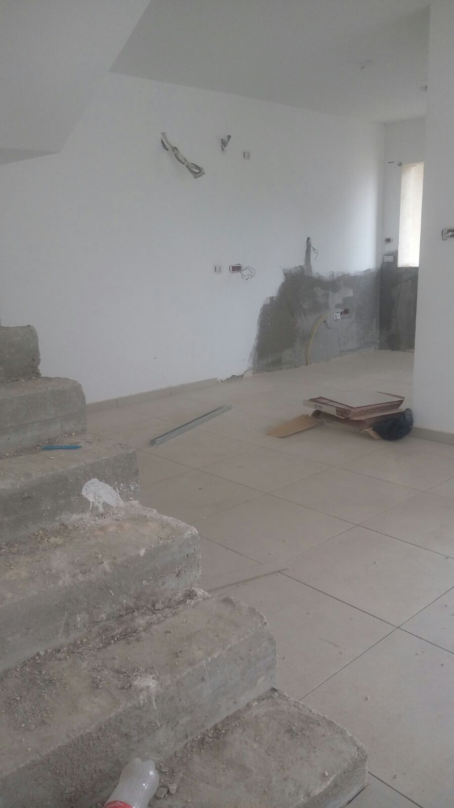 בניית שלד ובריכה בעומר