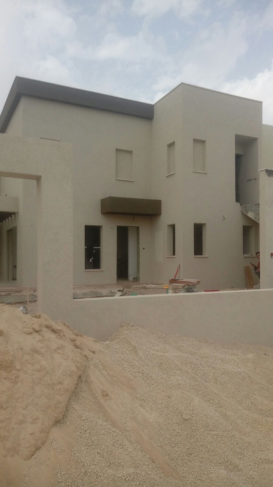 בניית שלד ובריכה בעומר