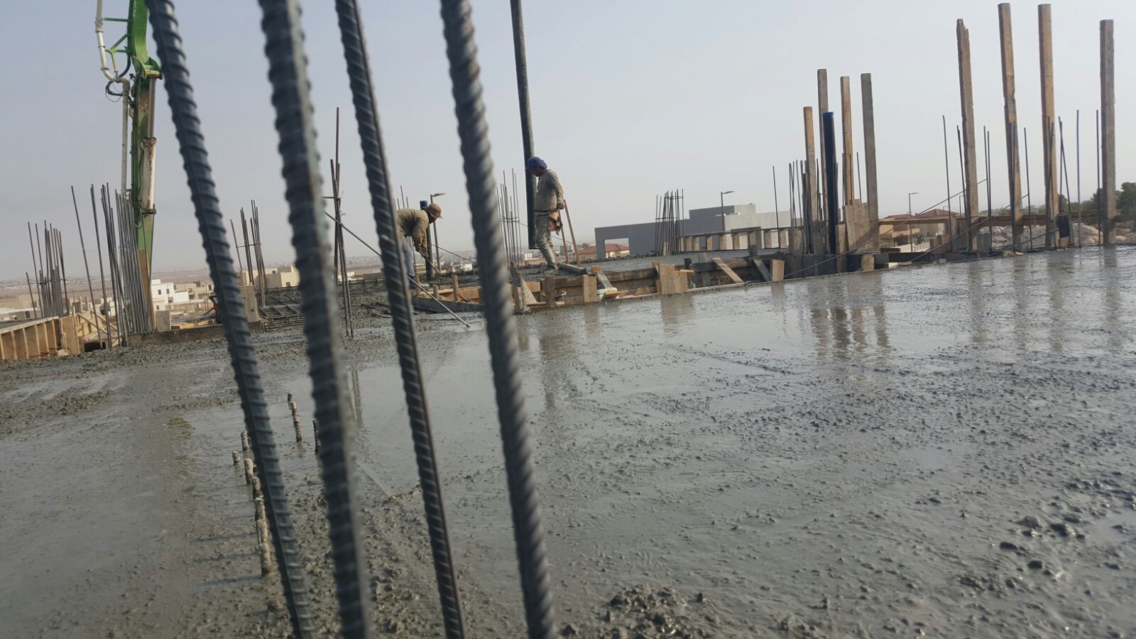 בניית בית בכרמית עם בריכה