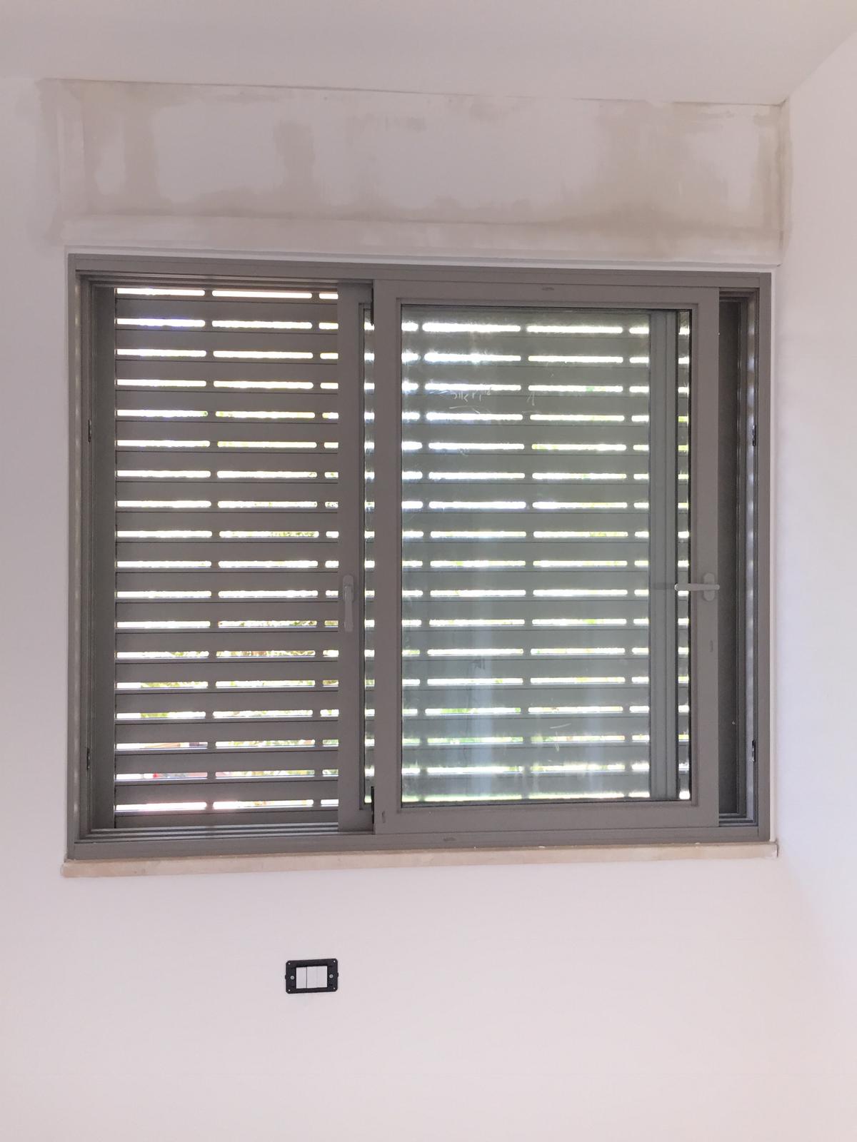 חלונות אלומניום