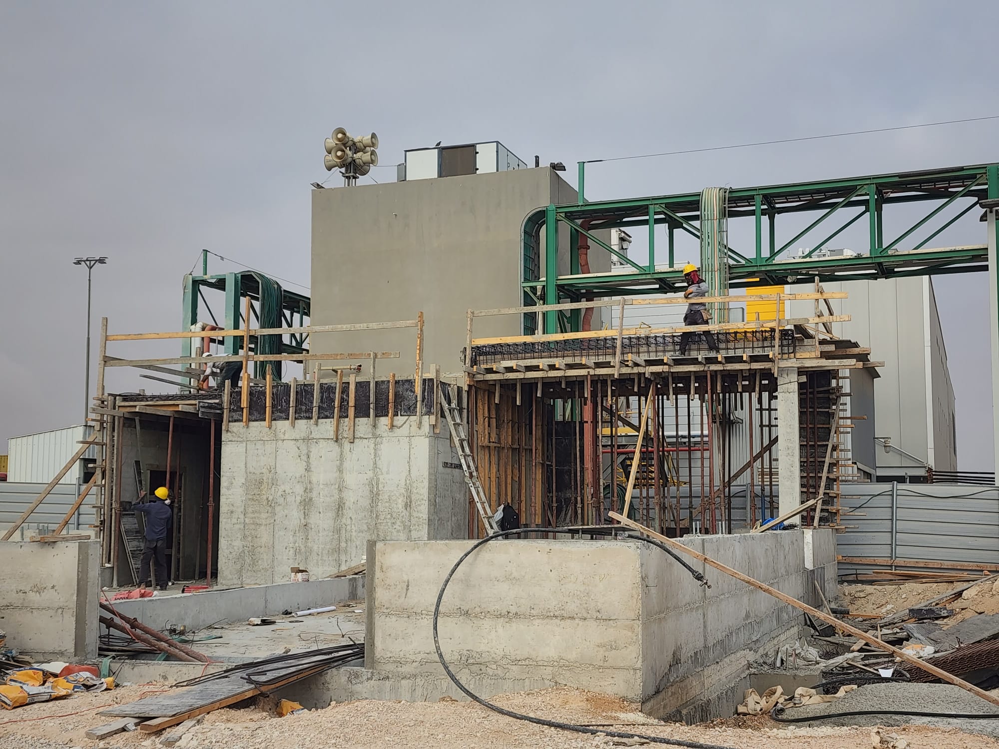 בניית שלד עד מפתח