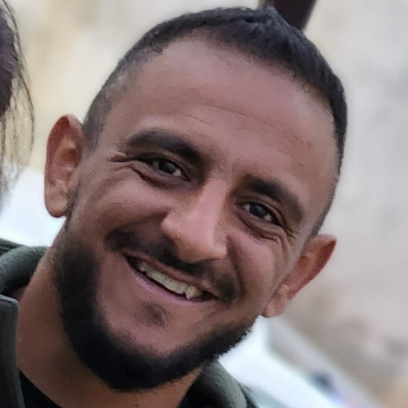 מעדי אבו גאמע - רצף , תמונת פנים