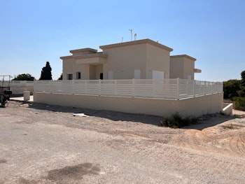 שערים וגדרות מאלומניום