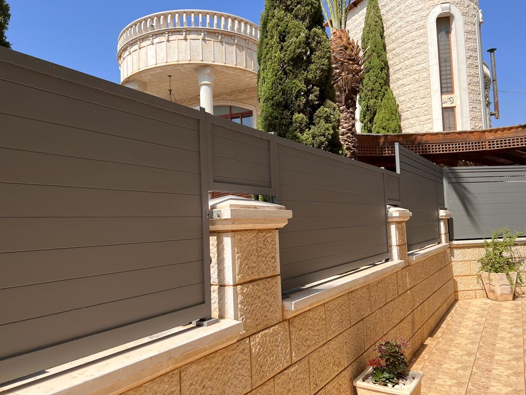 שערים וגדרות מאלומניום