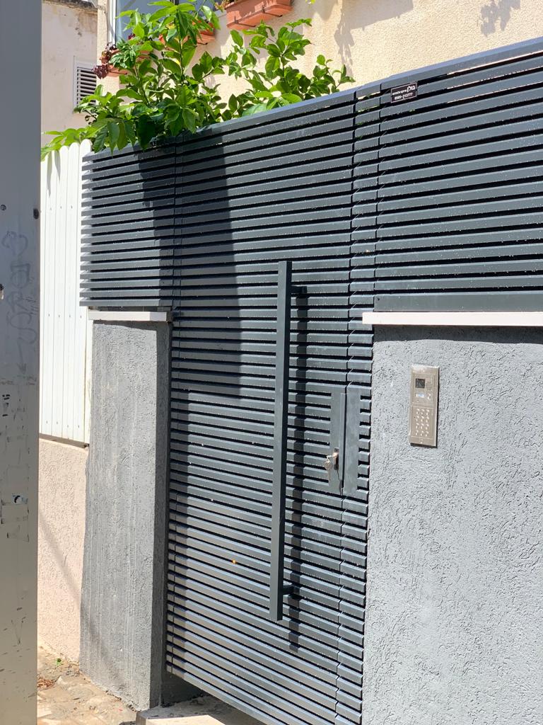 שערים וגדרות מאלומניום