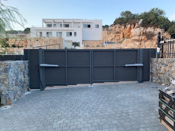 שערים וגדרות מאלומניום