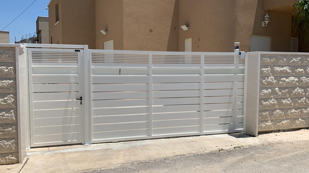 שערים וגדרות מאלומניום