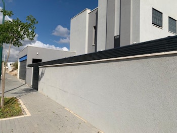 שערים וגדרות מאלומניום