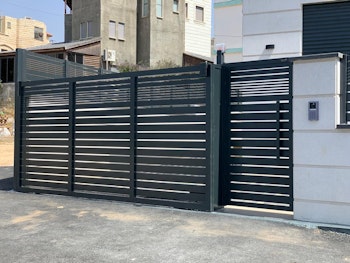 שערים וגדרות מאלומניום