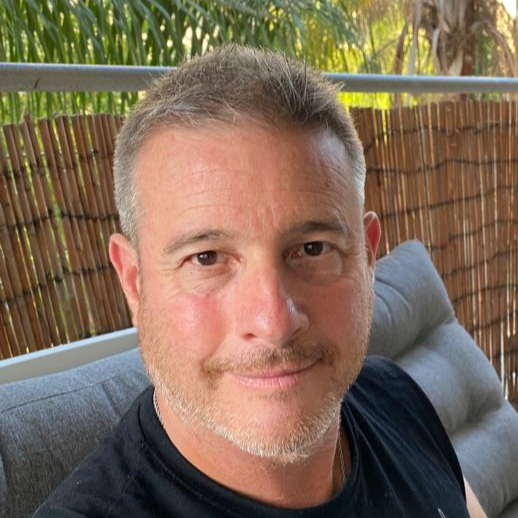 חגי הרצל - חשמלאי , תמונת פנים