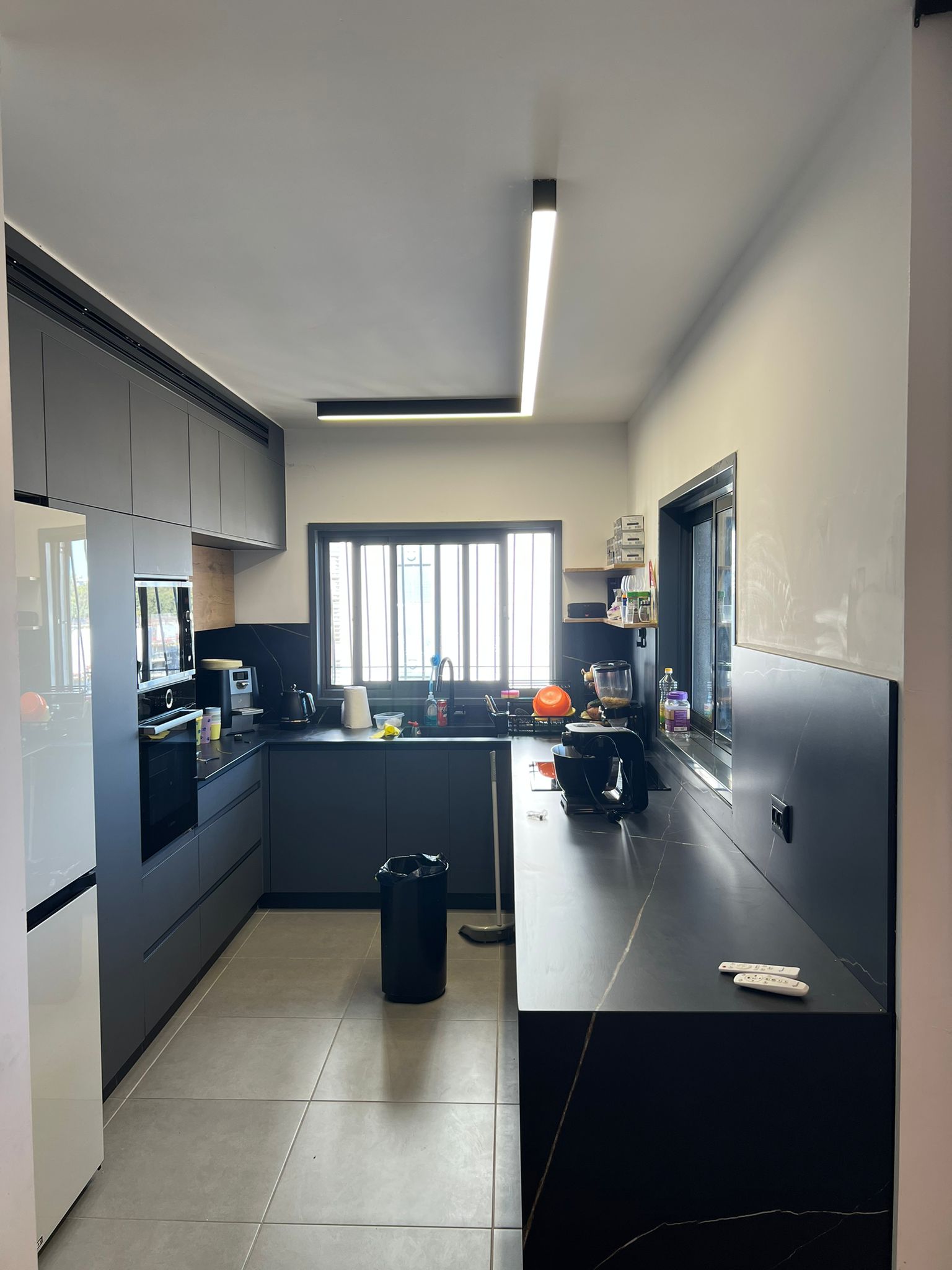 התקנת גופי תאורה