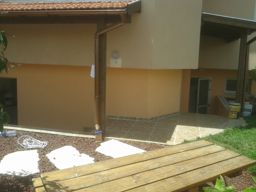 שיפוץ מרתף והפיכתו לשתי יחידות דיור