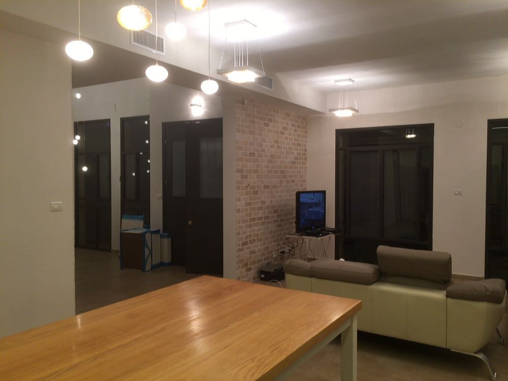 צילום מעבודה של ישראל זמור