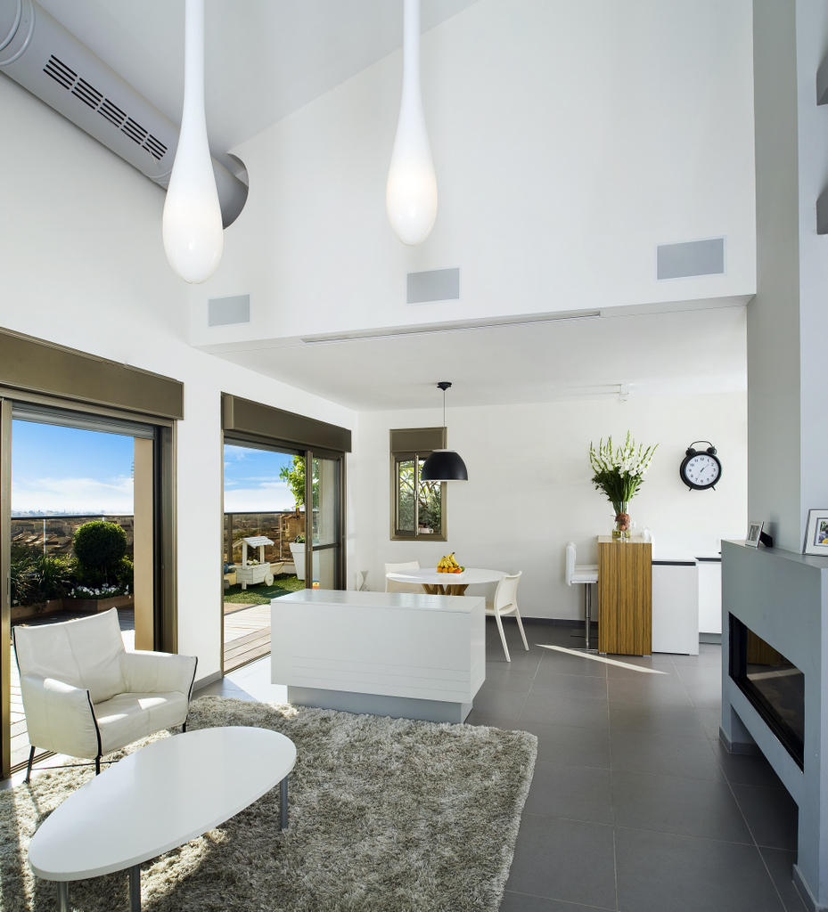 צילום מעבודה של לילך לויט