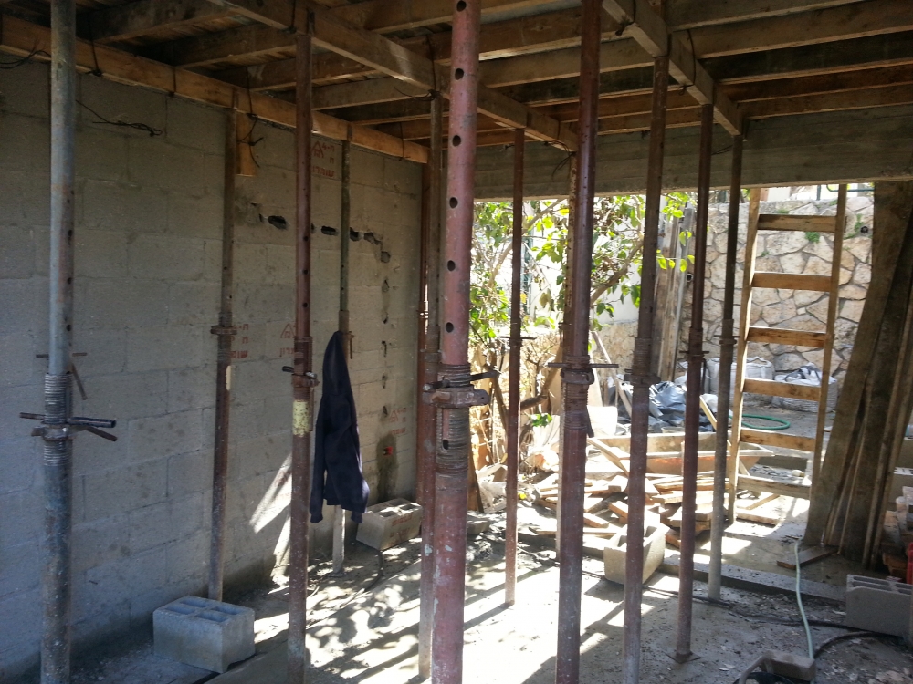 הריסה, בניה ושיפוץ - ראש העין